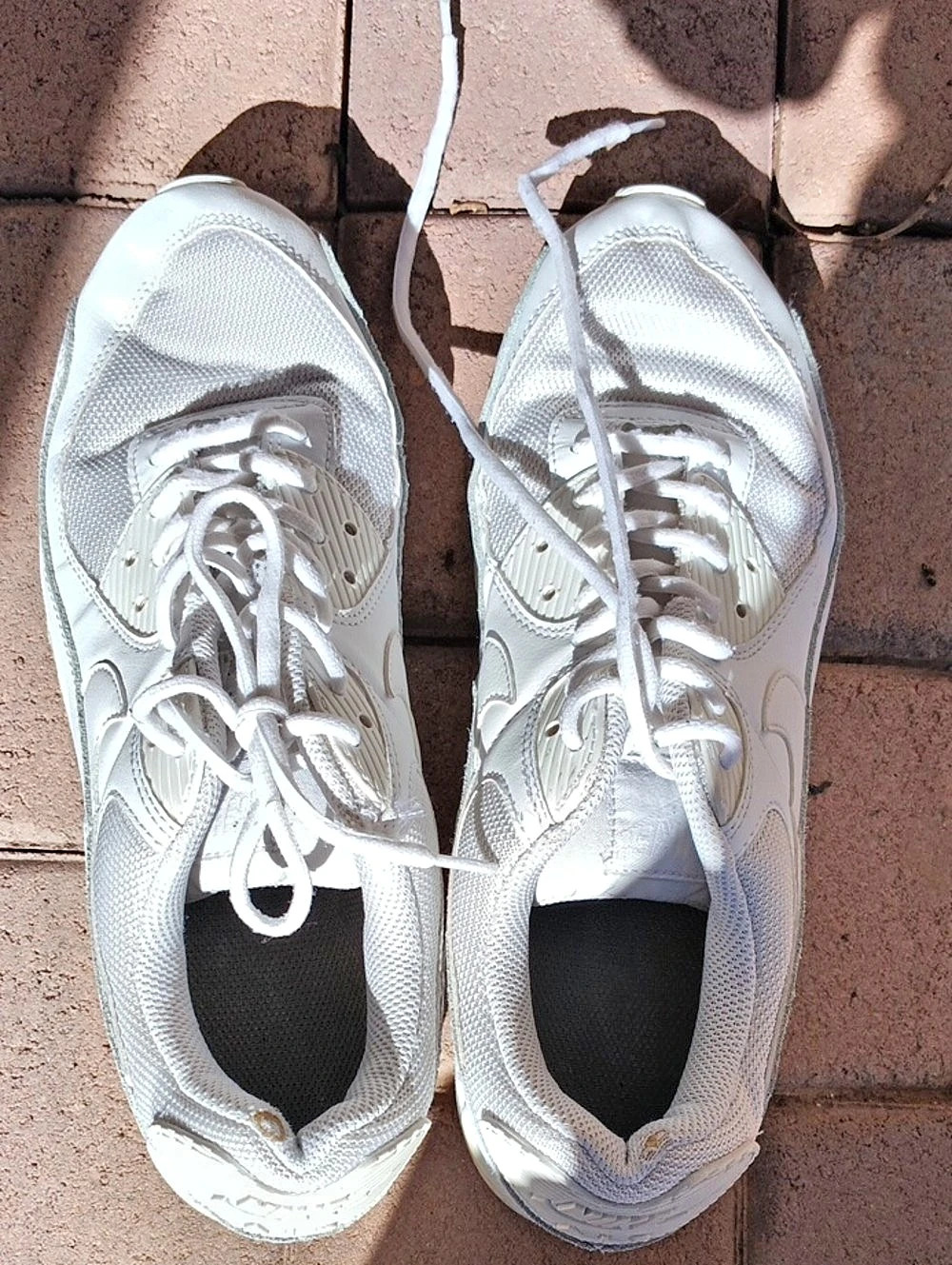 Nike Air Max 90 Triple White Sneakers